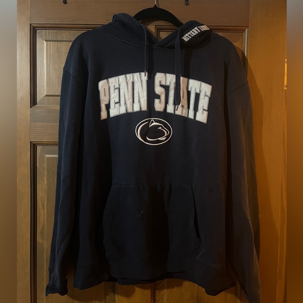 Penn State University Colosseum Sweatshirt (XL)